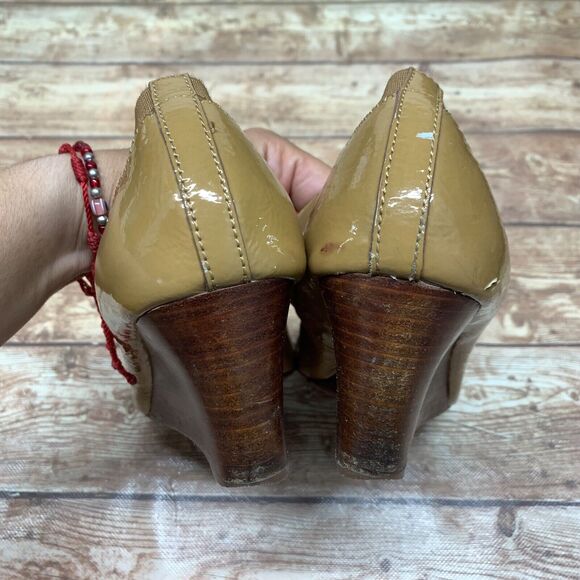 Tory Burch Pumps Heels Wedge Size 8.5M Caroline Nude Tan Patent Leather - Picture 5 of 13